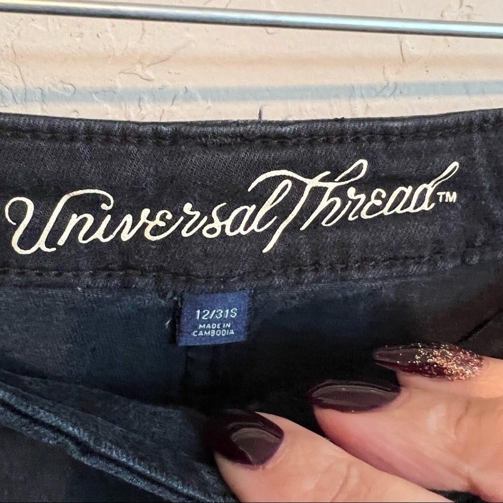 Universal Thread Short Faded Black High Rose Skinny Jeans - Picture 4 of 7